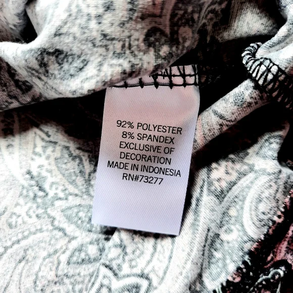 So L NWT Paisley Fit And Flare Long Sleeve Dress - Picture 9 of 10